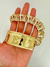 Load image into Gallery viewer, Chino link bar bracelet 10 k gold, 26mm ID box with moissanite (0090)
