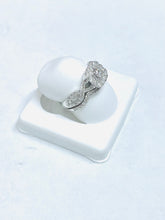Load image into Gallery viewer, 10 karat white gold diamond ring 0.9  CT
