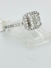 Load image into Gallery viewer, 14 karat white Gold diamond lady ring 3.7 CT
