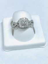 Load image into Gallery viewer, 10 karat white gold diamond ring 0.9  CT
