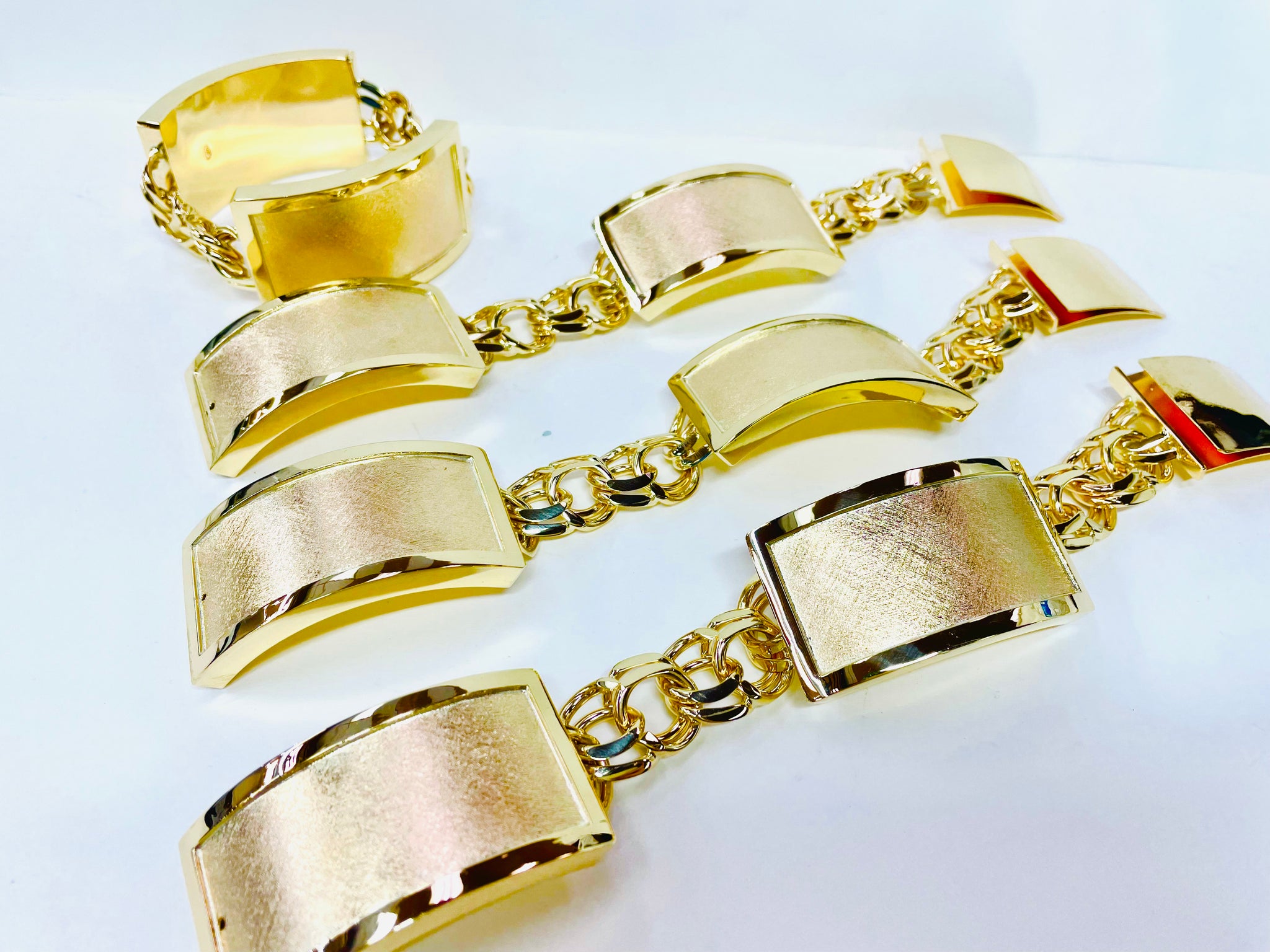 Chino Link 10k Gold Bracelets 2 box 35 mm – Samiejewelers
