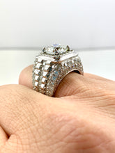 Load image into Gallery viewer, 14 Karat Gold Diamond ring
