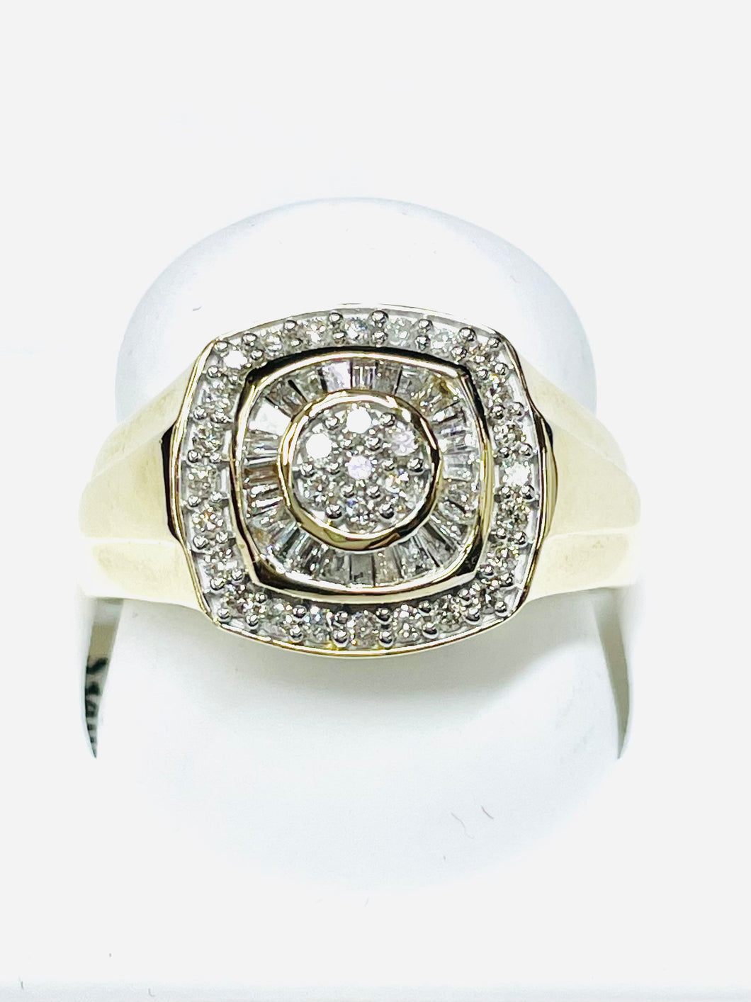 10 karat gold diamond ring 0.5 CT