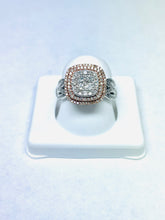 Load image into Gallery viewer, 10 karat white gold diamond lady ring 1 CT
