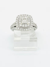 Load image into Gallery viewer, 14 karat white Gold diamond ring 0.76 CT
